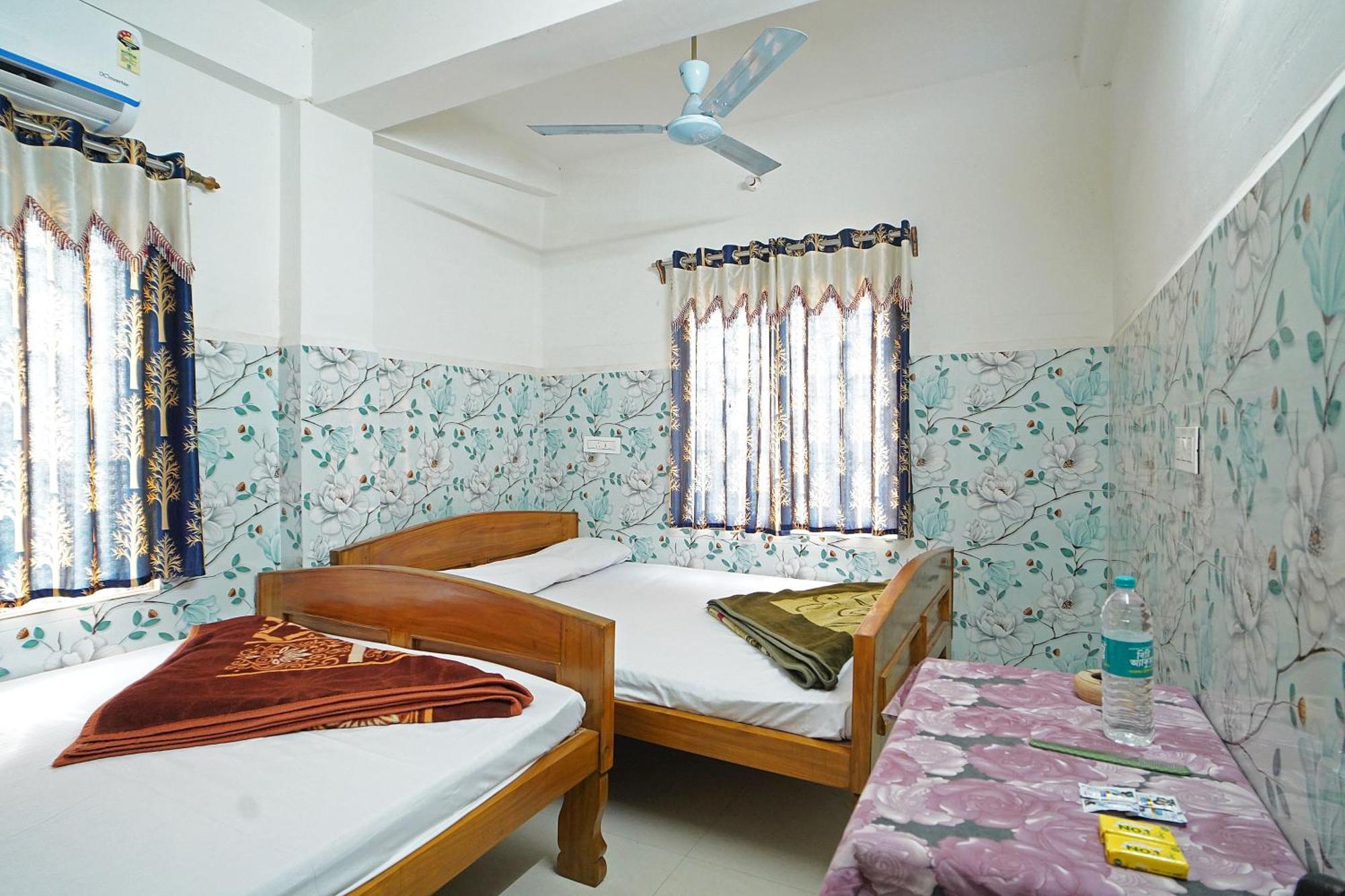 Gouranga Guest House Mayapur Iskcon 300 Mts Екстериор снимка